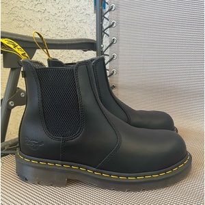 Dr. Martens Chelsea Boots - BRAND NEW-